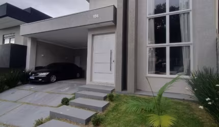 Casa maravilhosa em condomínio de alto padrão Vem Viver.