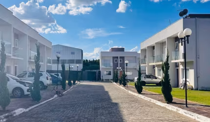 Oportunidade Sobrado em São José dos Campos no condomínio fechado Villagio do Lago , prontinha para morar.