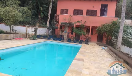 EXCELENTE SOBRADO PARA VENDA NO CONDOMÍNIO EM GUAECÁ SÃO SEBASTIÃO!