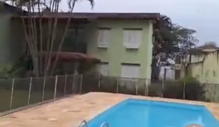 EXCELENTE OPORTUNIDADE APARTAMENTO PARA VENDA EM CONDOMÍNIO NO BAIRRO DE BAREQUEÇABA!