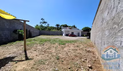 EXCELENTE OPORTUNIDADE DE LOTE COMERCIAL COM CASA E LOCALIZAÇÃO PRIVILEGIADA NO BAIRRO CAPRICÓRNIO EM CARAGUATATUBA!!