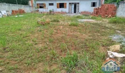 EXCELENTE OPORTUNIDAE DE LOTE COM CASA EM CONSTRUÇÃO LOCALIZADO NO BAIRRO MASSAGUAÇU EM CARAGUATATUBA!!