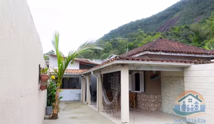 EXCELENTE OPORTUNIDADE DE IMÓVEL LOCALIZADO NO BAIRRO SUMARÉ EM CARAGUATATUBA!!