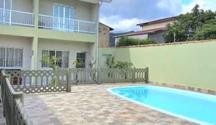 INCRÍVEL OPORTUNIDADE DE SOBRADO PARA LOCAÇÃO EM CONDOMÍNIO LOCALIZADO NO BAIRRO PRAINHA EM CARAGUATATUBA!