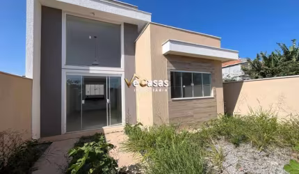 Casa linear Moderna Verdes Mares com Quintal