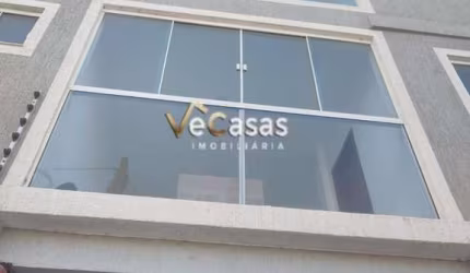 &#211;timo apartamento próximo ao shopping com 2 quartos e 1 suíte com elevador