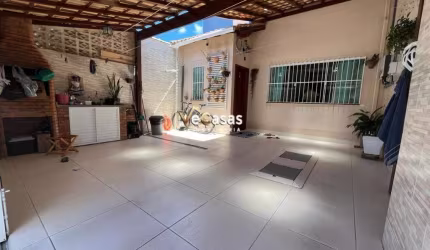 Duplex Marilea 3 quartos sendo 2 suítes e 1 quarto piso inferior com amplo quintal