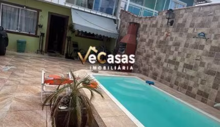Duplex Mariléa com Piscina e amplo Quintal contendo 2 Suítes