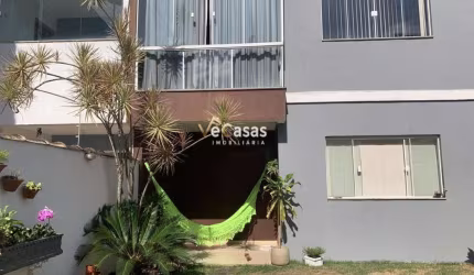 EXCELENTE CASA TRIPLEX NO ATLANTICO