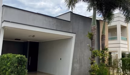 Belíssima Casa Térrea no Condomínio Victoria – Alto Padrão, Conforto e Tecnologia