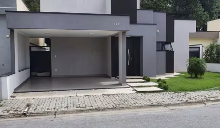 Casa em Condomínio para Locação em Tremembé, Loteamento Residencial Morada do Visconde, 3 dormitórios, 1 suíte, 2 banheiros, 2 vagas