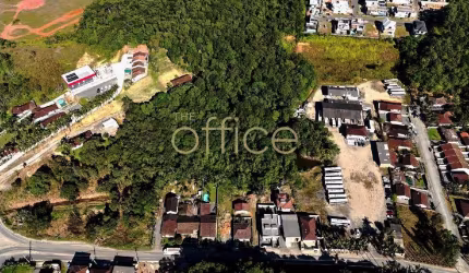 Oportunidade imperdível: Terreno à venda em Joinville-SC, Vila Nova, com 28.600,56 m² de área.