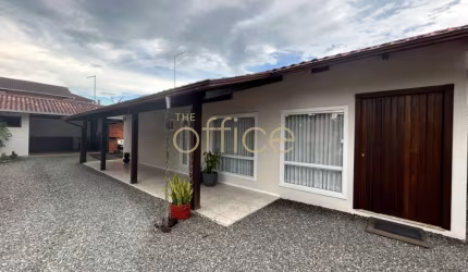 Casa com 3 quartos à venda no São Marcos, Joinville  por R$ 890.000