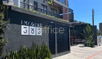 COBERTURA PLANA NO SANTO ANTONIO COM 170M2 PRONTA, PARA VOCÊ PERSONALIZAR.