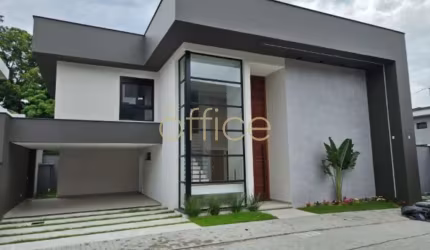Imperdível oportunidade! Casa à venda no bairro América, Joinville-SC: 3 quartos, 3 suítes, 3 salas, 4 banheiros, 2 vagas, 319,09m².