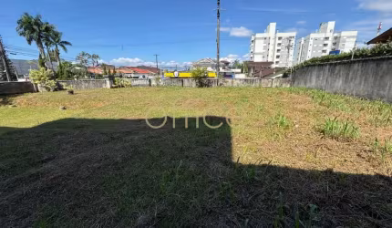 Terreno à venda no Boa Vista, Joinville  por R$ 750.000