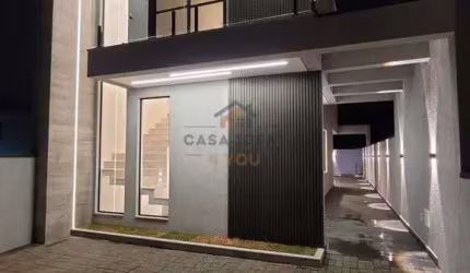 CASA EM CONDOMINIO FECHADO 3 SUITES - 2 VAGA DE GARAGENS - 140m²