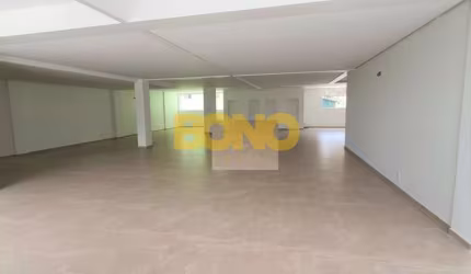 Casa comercial para alugar no Kayser, Caxias do Sul  por R$ 5.000