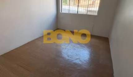 Apartamento com 3 quartos para alugar na Ana Rech, Caxias do Sul  por R$ 1.400