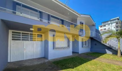 Casa com 3 quartos para alugar no Universitário, Caxias do Sul  por R$ 3.000
