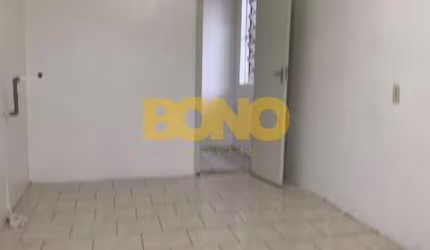 Casa com 2 quartos para alugar no Forqueta, Caxias do Sul  por R$ 850