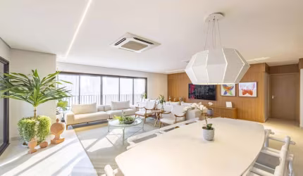 Apartamento de 262 m², em frente à Praça T-23