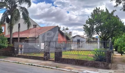 Terreno à venda na Rua Cruz Jobim, 670, Jardim Itu Sabará, Porto Alegre por R$ 403.000