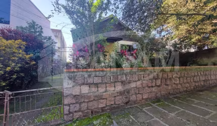 Casa com 2 quartos à venda na Rua Somália, 246, Vila Ipiranga, Porto Alegre por R$ 630.000