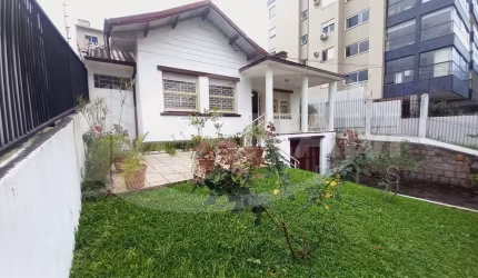 Casa com 3 quartos à venda na Rua Caracas, 126, Jardim Lindóia, Porto Alegre por R$ 750.000