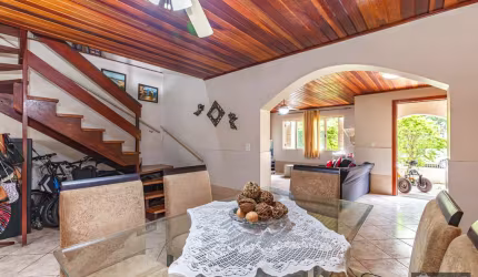 Casa com 5 quartos à venda na Rua Nicolau Faillace, 12, Jardim Itu Sabará, Porto Alegre por R$ 850.000