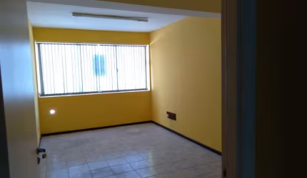 Sala comercial à venda na Rua Tupi, 52, Passo da Areia, Porto Alegre por R$ 110.000