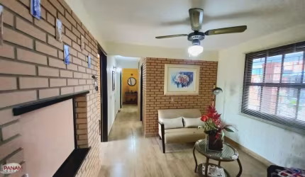 Casa com 5 quartos à venda na Rua Walter Kaufmann, 06, Jardim Planalto, Porto Alegre por R$ 1.698.000