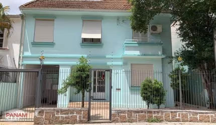 Casa com 4 quartos à venda na Rua Xavier Ferreira, 113, Auxiliadora, Porto Alegre por R$ 1.000.000