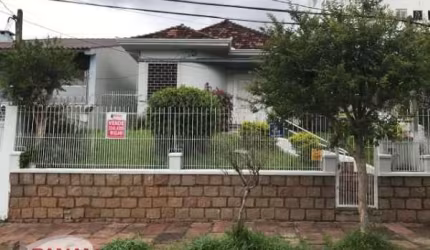 Casa com 3 quartos à venda na Rua Domingos Martins, 49, Cristo Redentor, Porto Alegre por R$ 480.000