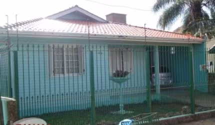 Casa com 4 quartos à venda na Rua Norberto Treis, 145, Parque Santa Fé, Porto Alegre por R$ 240.000