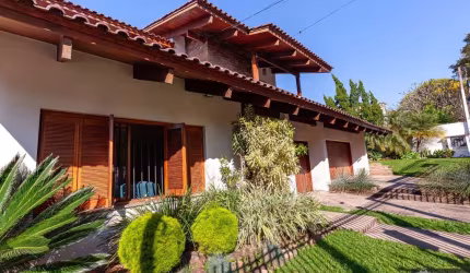 Casa com 3 quartos à venda na Avenida Assis Chateaubriand, 67, São Sebastião, Porto Alegre por R$ 1.799.000