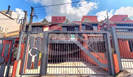 Casa com 3 quartos à venda na Praça Dom Pedro, 106, Vila Ipiranga, Porto Alegre por R$ 920.000