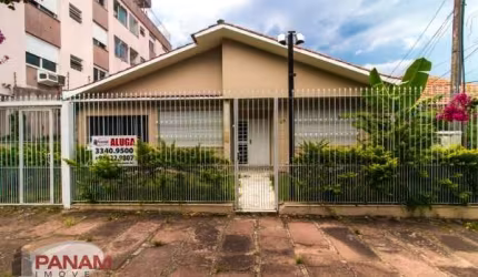Casa comercial para alugar na Avenida João XXIII, 274, São Sebastião, Porto Alegre por R$ 4.850