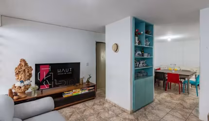 Casa térrea de 285 m² em terreno com 456 m², no Setor Marista.