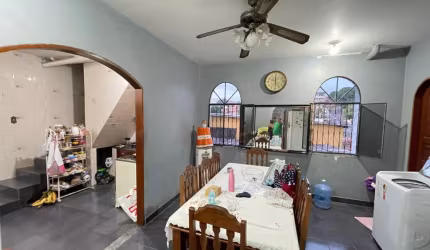 CASA DUPLEX A VENDA EM PETRÓPOLIS - MANAUS- AMAZONAS