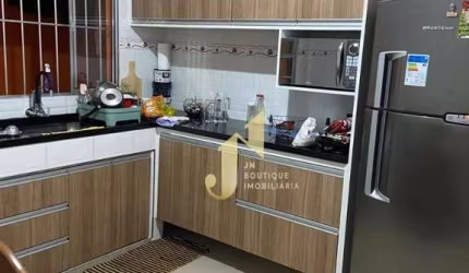 CASA A VENDA COM 2 DORMITÓRIOS NO JARDIM DO MARQUÊS EM JACAREÍ
