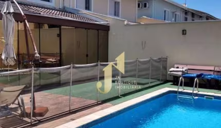SOBRADO DE ALTO PADRÃO A VENDA NO CONDOMÍNIO HOME CLUB COM 4 DORMITÓRIOS E SUÍTE