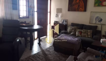 Casa com 3 dormitórios à venda em Jacareí