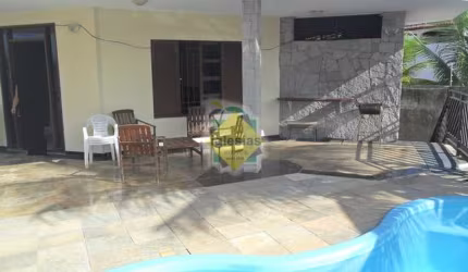 Casa na praia de Cotovelo de 3 andares, 4 suítes, piscina e churrasqueira