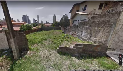 Terreno à venda em Ponta Negra, 450 m².