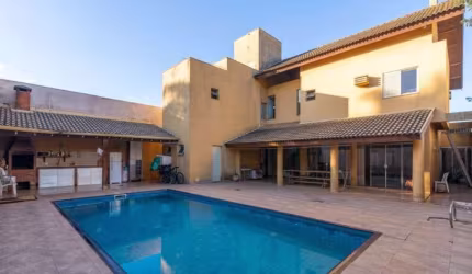 Sobrado Residencial à venda, Mediterrâneo, Londrina - SO0602.