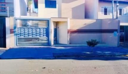 Sobrado Residencial à venda, Universitário, Londrina - SO1063.