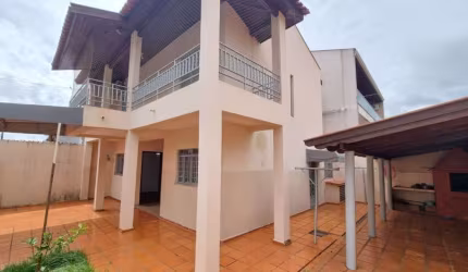 Sobrado com 3 dormitórios à venda, 162 m² por R$ 500.000,00 - Pinheiros - Londrina/PR