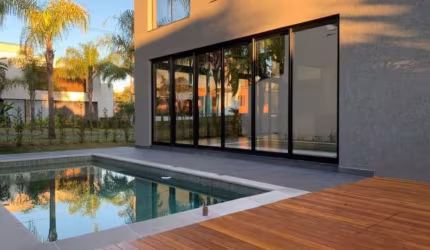 Casa no  condomínio  Alphaville 2  com 4 dormitórios à venda, 275 m² por R$ 4.130.000 - Alphaville II - Londrina/PR