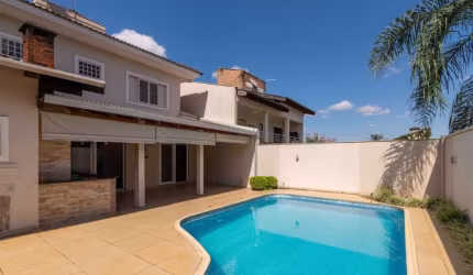 Casa com 4 dormitórios à venda, 246 m², no Condomínio Village Pinheiros por R$ 1.380.000 - Parque Jamaica - Londrina/PR